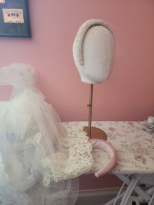 Redesigning bridal veils for a headpiece
