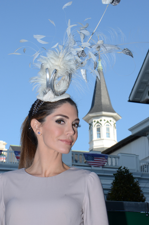 One of the entries in the Fascinators and Fedoras Contest. Breeder's Cup fascinator at Churchill Downs