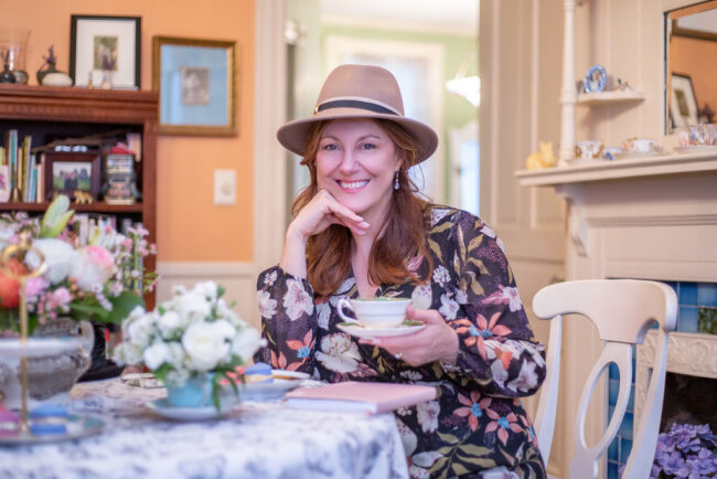 Polly tea inside fedora E