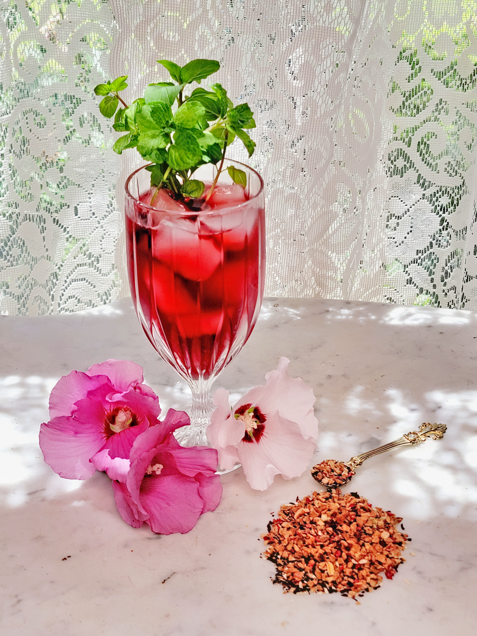 Polly Singer Artisan Tea, Loose Tea, Decaf Tea, Fruit Tea, Aromatic tea, Summer Tea, Iced Tea, Hot Tea, Artisan Tea, Susan's Berry Saucer Tea, Red Berry Tea, Hoiday Tea, Children's Tea, Summer Tea, Stocking Stuffer, Host gift, Hostess gift, Bridal Tea