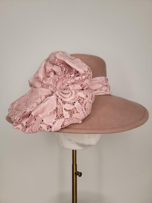 Lady Sinderby - Image 4