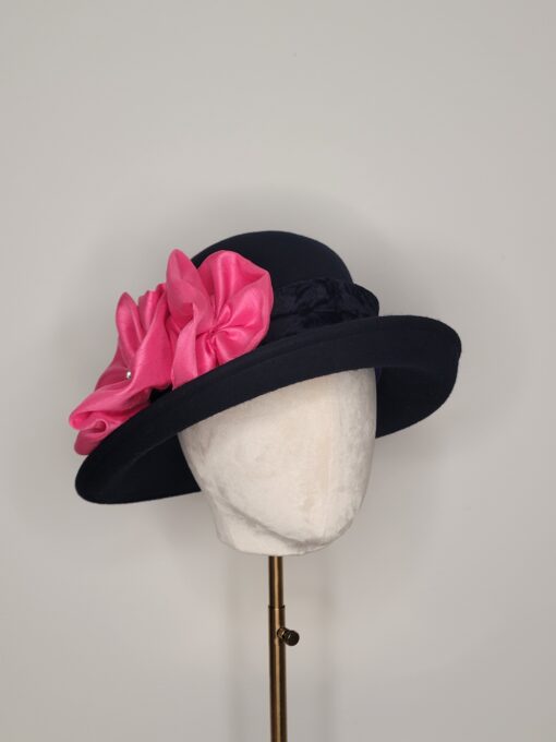 Elsie's Navy Profile Wool Cloche
